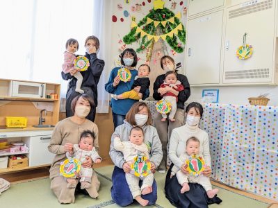 クリスマスリースを作ろう～０歳児さん集まれ～(ドレミひろば)